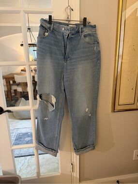 Abercrombie & Fitch 90s Straight Ultra High Rise Blue Distressed Jeans